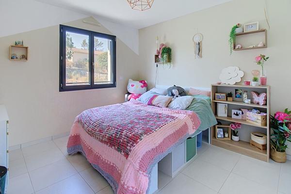 A VENDRE en EXCLUSIVITÉ à VIDAUBAN Maison contemporaine de 138m²  5 chambres  GARAGE  sur 1400m2 de terrain