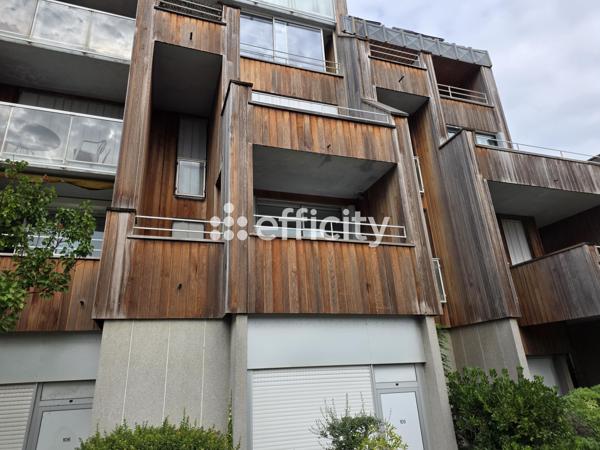 Appartement
         2 pièces
        - 33 m² 211 900 € *