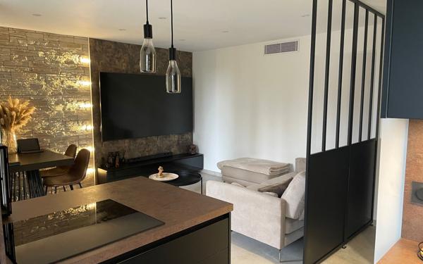 Appartement à vendre    3 pièces • 55 m2 La Seyne-sur-Mer