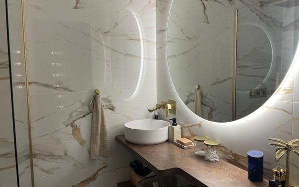 Appartement à vendre    3 pièces • 55 m2 La Seyne-sur-Mer