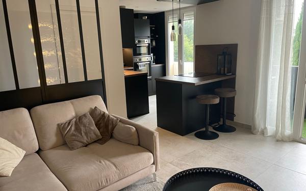 Appartement à vendre    3 pièces • 55 m2 La Seyne-sur-Mer