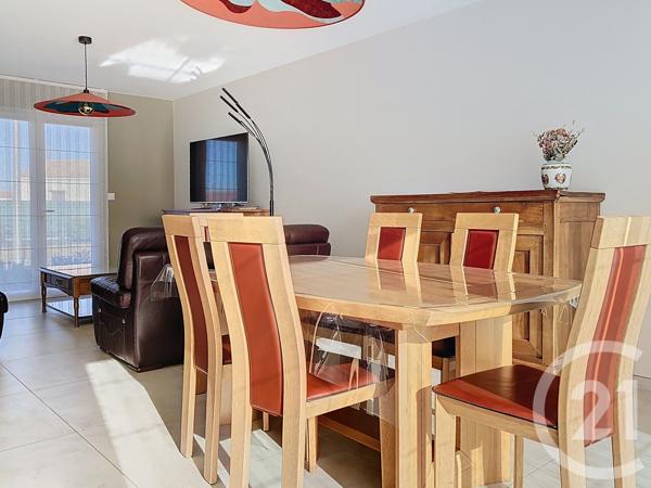 Maison à vendre  6 pièces - 145 m 2   ECHILLAIS  - 17