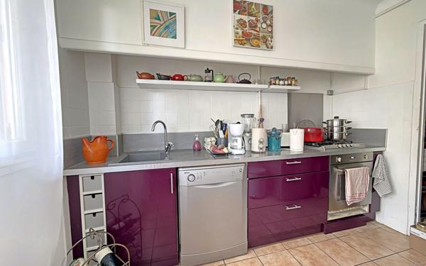 Appartement à vendre    2 pièces • 41,35 m2 Marseille 8