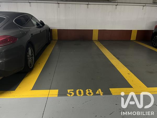 Parking à vendre 44 m² Paris 14