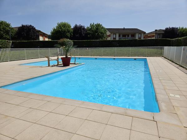 NERAC appartement T4 en résidence sécurisée avec piscine commune