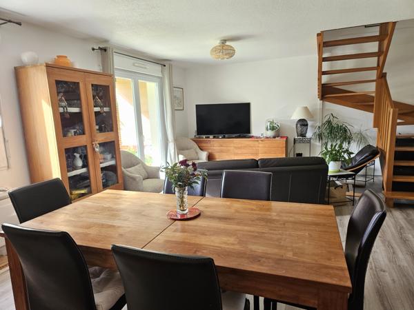 NERAC appartement T4 en résidence sécurisée avec piscine commune