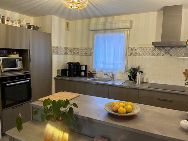 NERAC appartement T4 en résidence sécurisée avec piscine commune