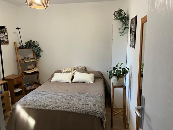NERAC appartement T4 en résidence sécurisée avec piscine commune