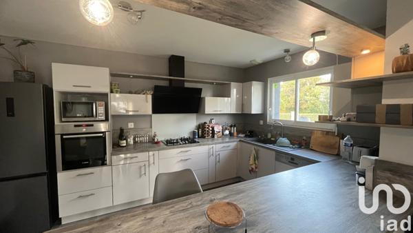 Maison à vendre 4 pièces 96 m² Roullet-Saint-Estèphe