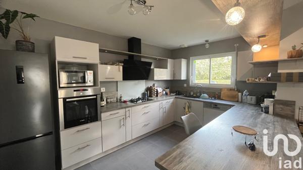 Maison à vendre 4 pièces 96 m² Roullet-Saint-Estèphe