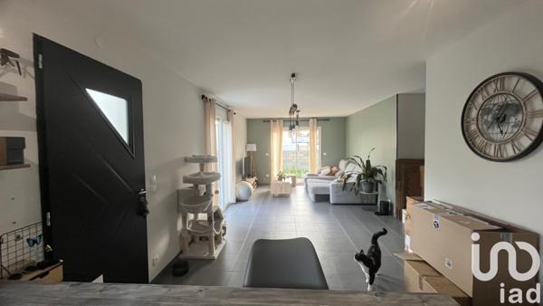 Maison à vendre 4 pièces 96 m² Roullet-Saint-Estèphe