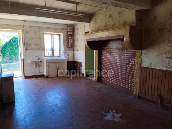 A vendre maison à rénover 5 pièces SAINT VINCENT BRAGNY (71)