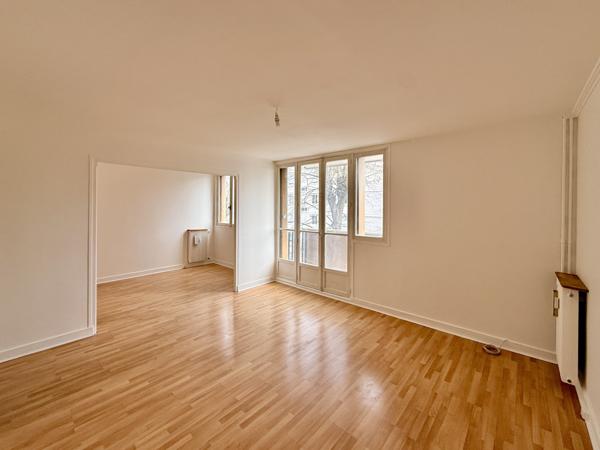Eaubonne (95600) Appartement T4 avec balcon et parking - Centre-ville