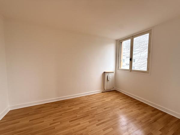 Eaubonne (95600) Appartement T4 avec balcon et parking - Centre-ville