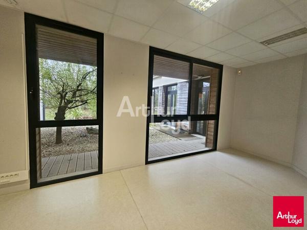 ANGERS OUEST BATIMENT INDEPENDANT DE 539 M² A VENDRE