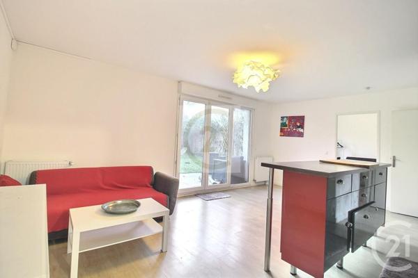 Appartement T3 à vendre  3 pièces - 65,37 m2 LA COURNEUVE - 93