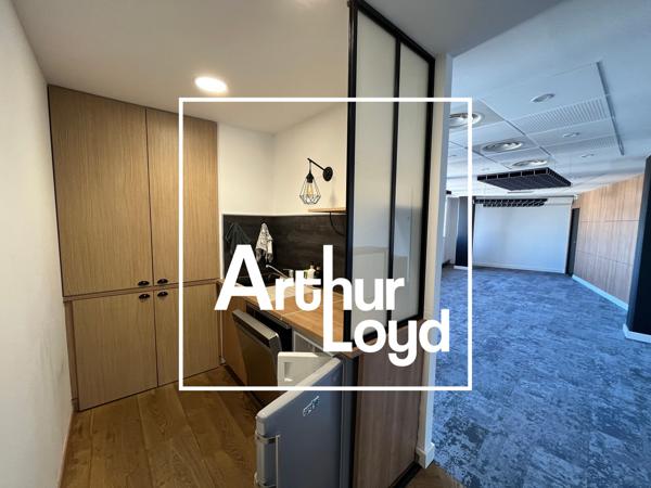 Bureaux à louer à Montpellier avec terrasse privative et parkings
