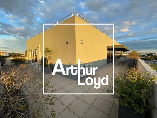 Bureaux à louer à Montpellier avec terrasse privative et parkings