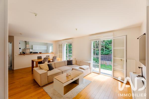 Appartement à vendre 4 pièces 77,32 m² Rueil-Malmaison