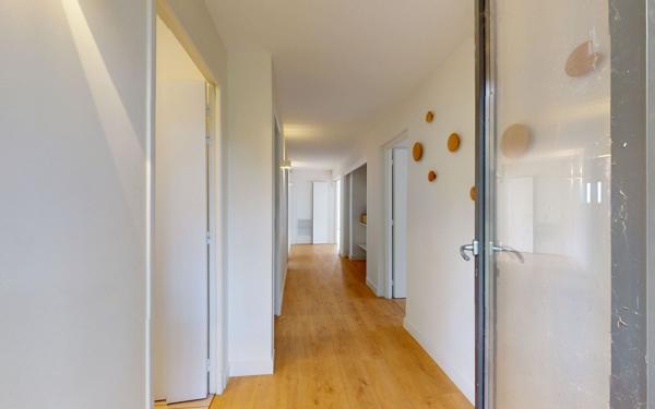 Maison à vendre    3 pièces • 233,99 m2 Lyon 5