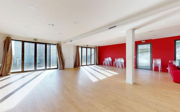 Maison à vendre    3 pièces • 233,99 m2 Lyon 5