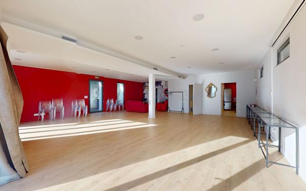 Maison à vendre    3 pièces • 233,99 m2 Lyon 5