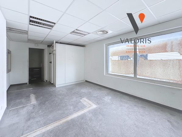 SAINT-MARTIN-D'HERES-PERI-LOCAL COMMERCIAL-LOCATION