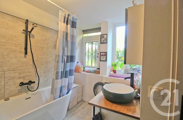 Appartement F2 Bis à vendre  2 pièces - 63 m2 THIL - 01