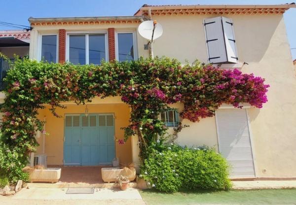 Maison à vendre 6 pièces LE LAVANDOU-SAINT CLAIR (83)