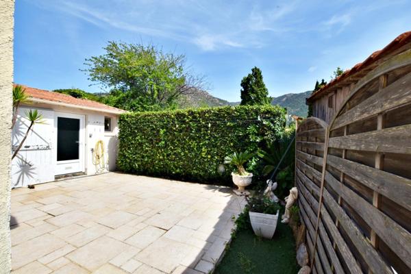 Maison à vendre 6 pièces LE LAVANDOU-SAINT CLAIR (83)