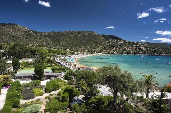 Maison à vendre 6 pièces LE LAVANDOU-SAINT CLAIR (83)