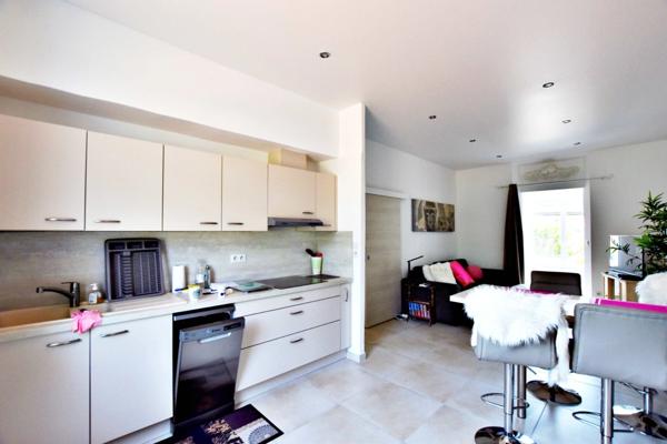 Maison à vendre 6 pièces LE LAVANDOU-SAINT CLAIR (83)