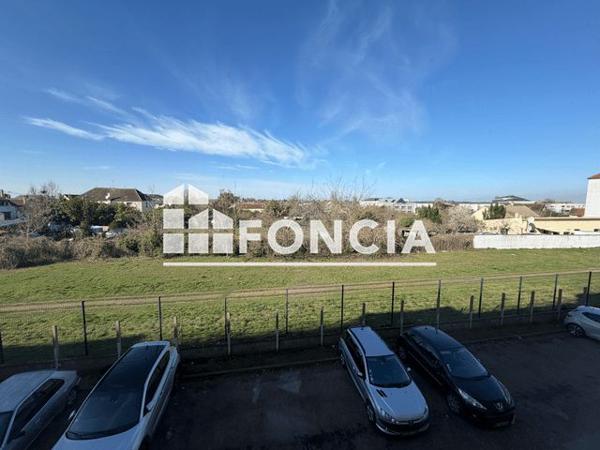 Location Appartement 3 pièces 54.06 m² - 63 RUE DE RIEUVILLE Dreux 28100