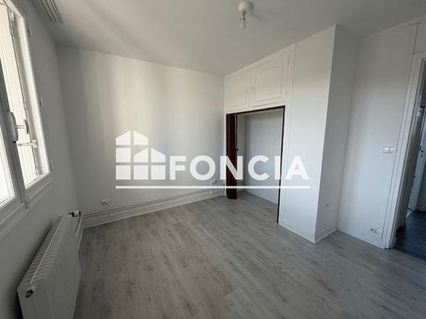 Location Appartement 3 pièces 54.06 m² - 63 RUE DE RIEUVILLE Dreux 28100