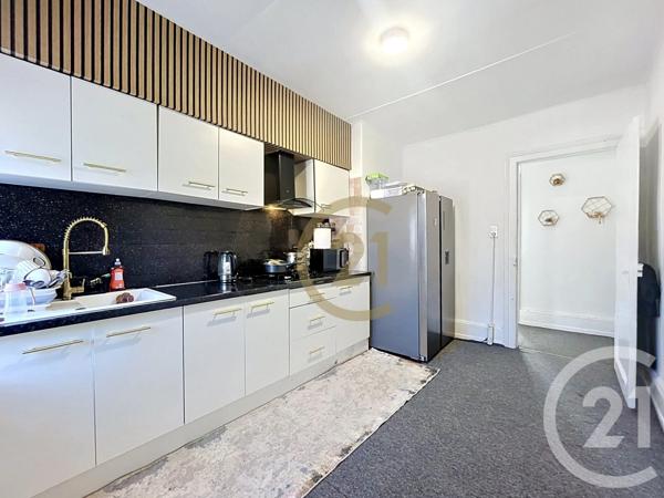 Immeuble à vendre  200 m 2   GIROMAGNY  - 90