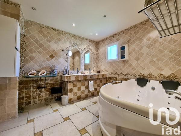 Maison à vendre 5 pièces 185 m² Saint-Martin-de-Valgalgues