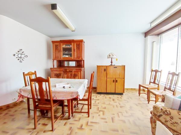 APPARTEMENT 168 m² AVEC DÉPENDANCE ET COUR PRIVATIVE – CENTRE DE VERNOUX