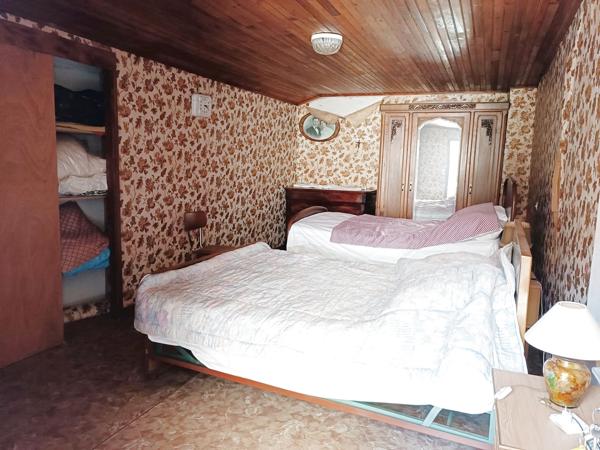 APPARTEMENT 168 m² AVEC DÉPENDANCE ET COUR PRIVATIVE – CENTRE DE VERNOUX