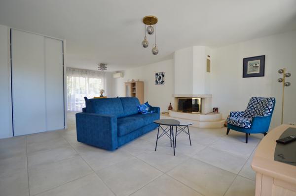 Maison 4 pièce(s) 3 chambre(s) 135 m²