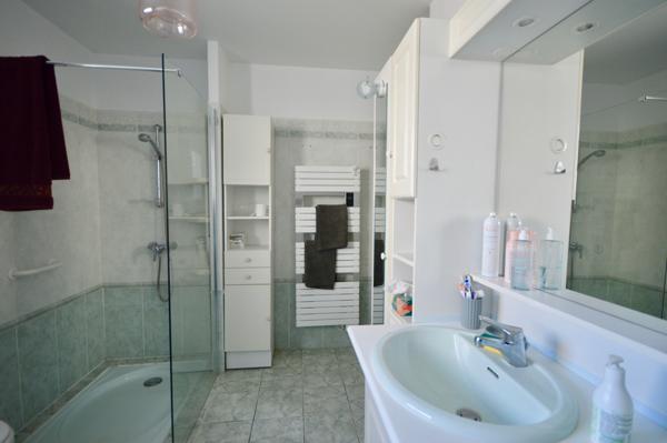 Maison 4 pièce(s) 3 chambre(s) 135 m²