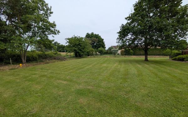 Terrain à vendre    Chevroux