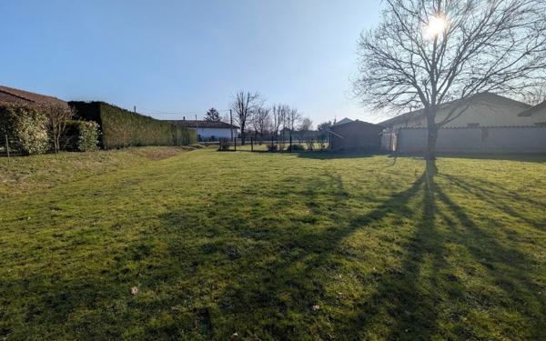 Terrain à vendre    Chevroux