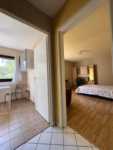 A LOUER MEUBLE - DIJON TYPE1 28.90M²