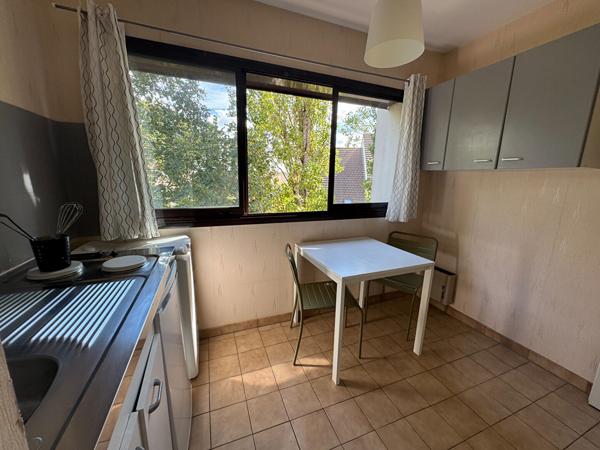 A LOUER MEUBLE - DIJON TYPE1 28.90M²