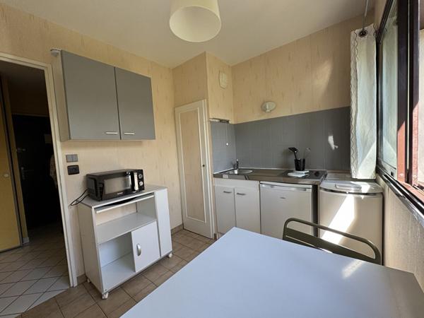A LOUER MEUBLE - DIJON TYPE1 28.90M²