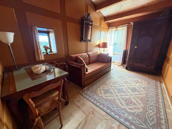 SAINT MICHEL EN L'HERM (85580) 10 MIN DES PLAGES PROPRIETE D'EXCEPTION AVEC 4 GITES, PISCINE ET ANNEXES