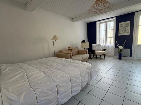 SAINT MICHEL EN L'HERM (85580) 10 MIN DES PLAGES PROPRIETE D'EXCEPTION AVEC 4 GITES, PISCINE ET ANNEXES