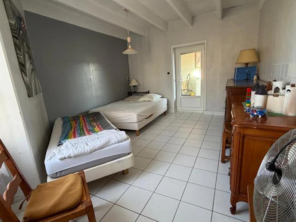 SAINT MICHEL EN L'HERM (85580) 10 MIN DES PLAGES PROPRIETE D'EXCEPTION AVEC 4 GITES, PISCINE ET ANNEXES