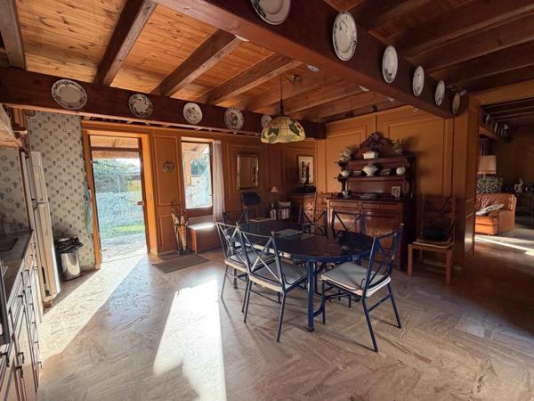 SAINT MICHEL EN L'HERM (85580) 10 MIN DES PLAGES PROPRIETE D'EXCEPTION AVEC 4 GITES, PISCINE ET ANNEXES