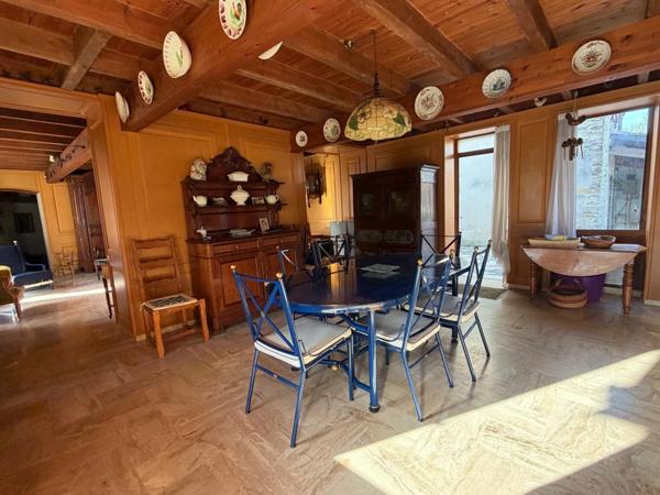 SAINT MICHEL EN L'HERM (85580) 10 MIN DES PLAGES PROPRIETE D'EXCEPTION AVEC 4 GITES, PISCINE ET ANNEXES